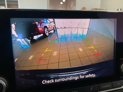 Used 2023 Nissan Altima 2.5 SV image 17