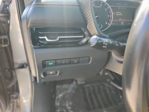 Used 2023 Nissan Sentra SR w/ Midnight Edition Package FWD image 9