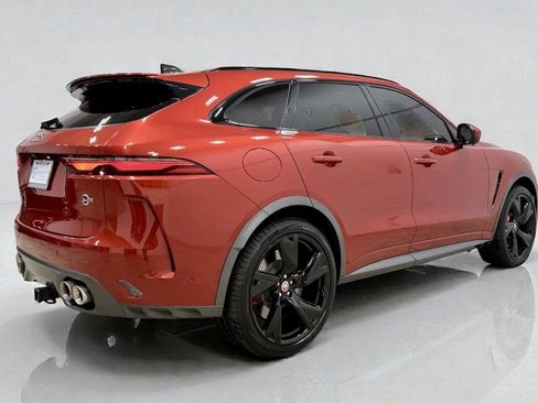 Used 2021 Jaguar F-PACE SVR image 7