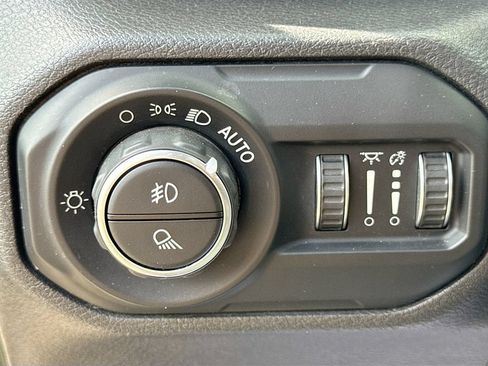 Used 2021 Jeep Gladiator Sport AWD/4WD image 10
