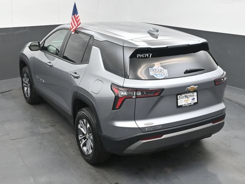 Used 2026 Chevrolet Equinox LT FWD image 36