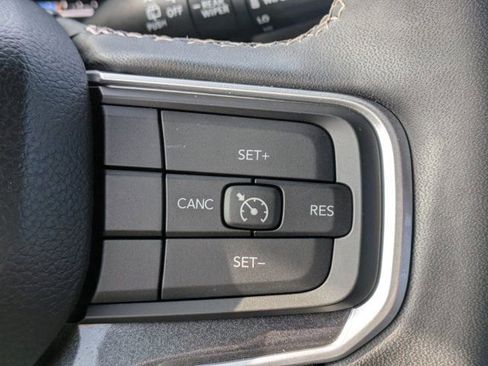 Used 2024 Jeep Wagoneer L Base w/ Premium Group I image 22