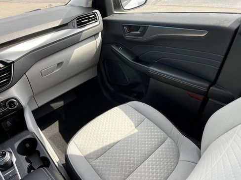 Used 2025 Ford Escape Active w/ Cold Weather Package image 13