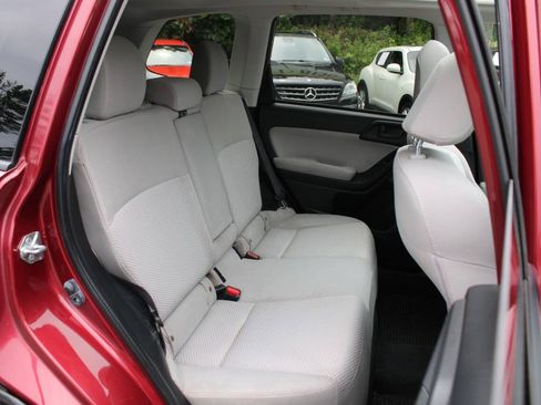 Used 2015 Subaru Forester 2.5i Premium AWD/4WD image 28