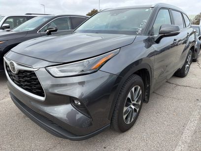 Used 2024 Toyota Highlander XLE