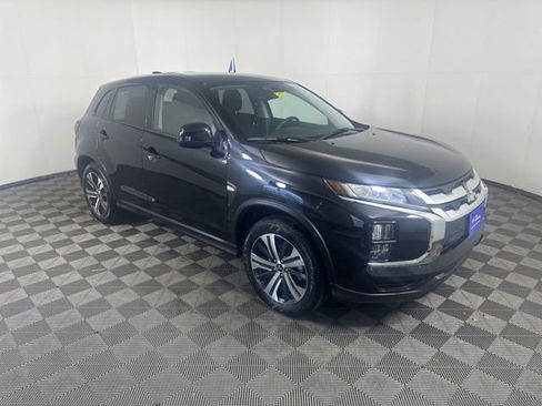Used 2025 Mitsubishi Outlander Sport ES AWD/4WD image 1
