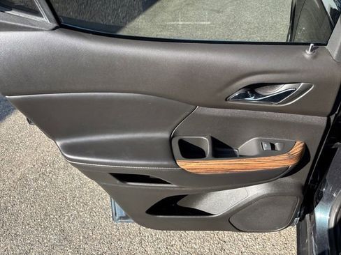 Used 2019 GMC Acadia Denali image 26