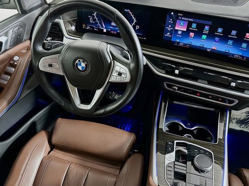 Used 2023 BMW X7 xDrive40i image 6