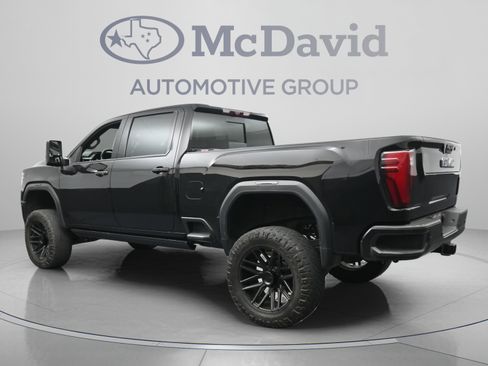 Used 2024 GMC Sierra 2500 Denali Ultimate AWD/4WD image 6