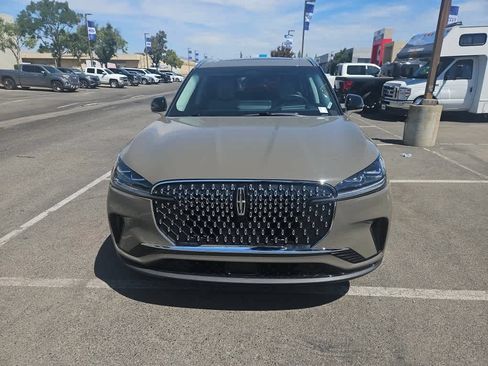 Used 2025 Lincoln Aviator Reserve w/ Equipment Group 201A AWD/4WD image 7