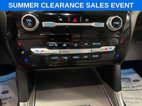 Used 2021 Ford Explorer Limited AWD/4WD image 10