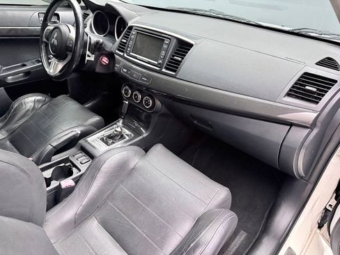 Used 2010 Mitsubishi Lancer Evolution MR Touring image 11