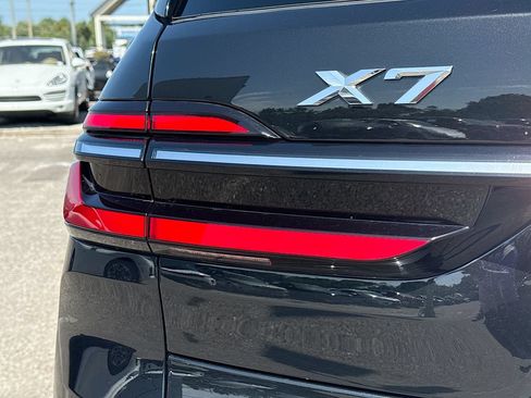 Used 2023 BMW X7 xDrive40i w/ Premium Package AWD/4WD image 10