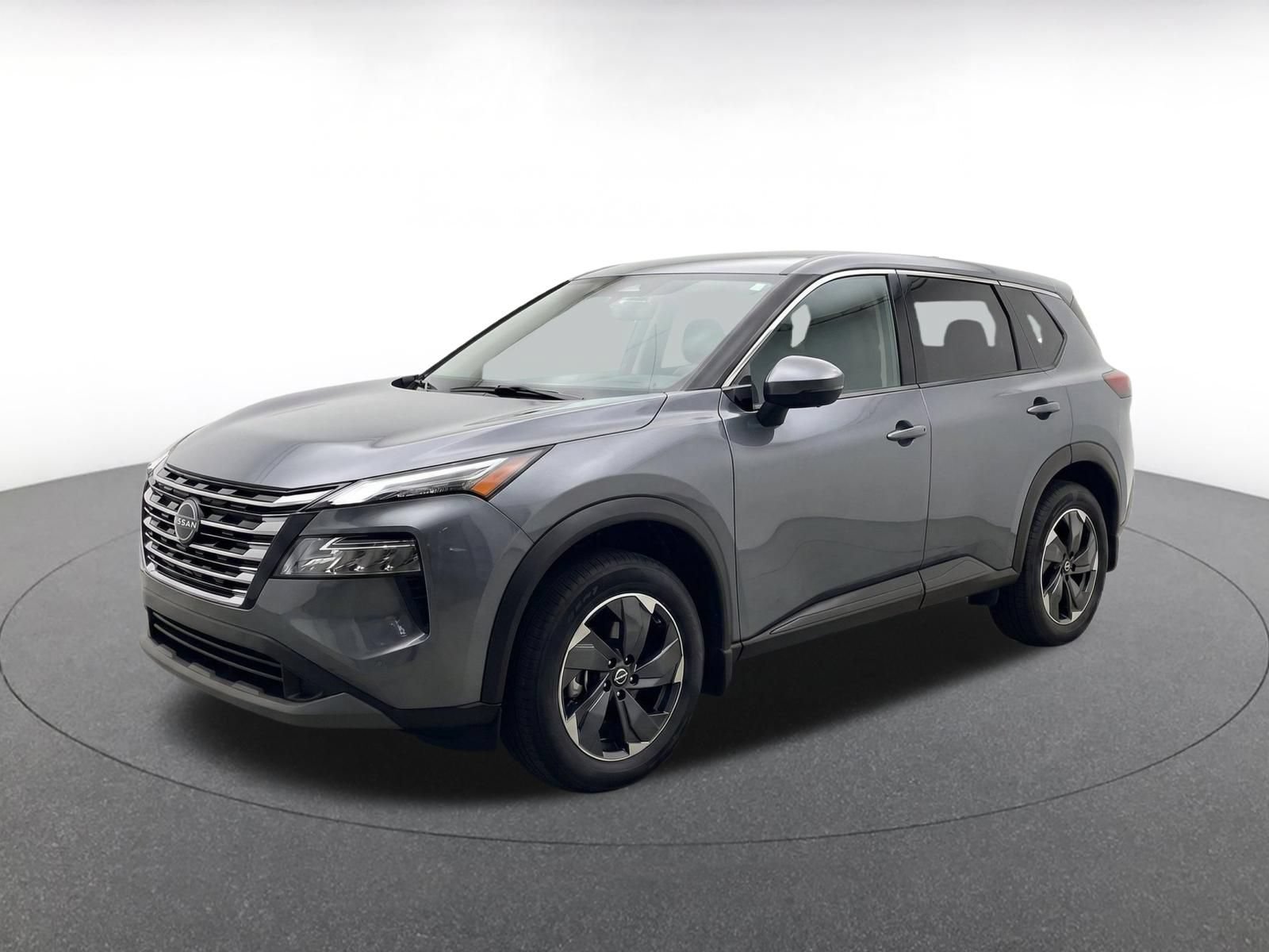 Used 2025 Nissan Rogue SV AWD/4WD image 3