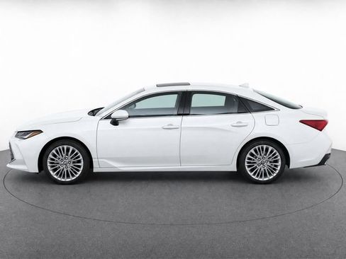 Used 2021 Toyota Avalon Limited FWD image 6
