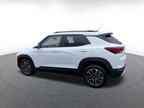 Used 2025 Chevrolet TrailBlazer LT image 9