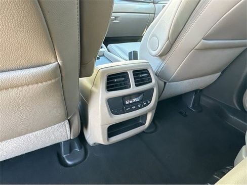 Used 2017 Honda Pilot EX-L image 22