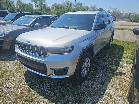 Used 2021 Jeep Grand Cherokee L Limited image 3