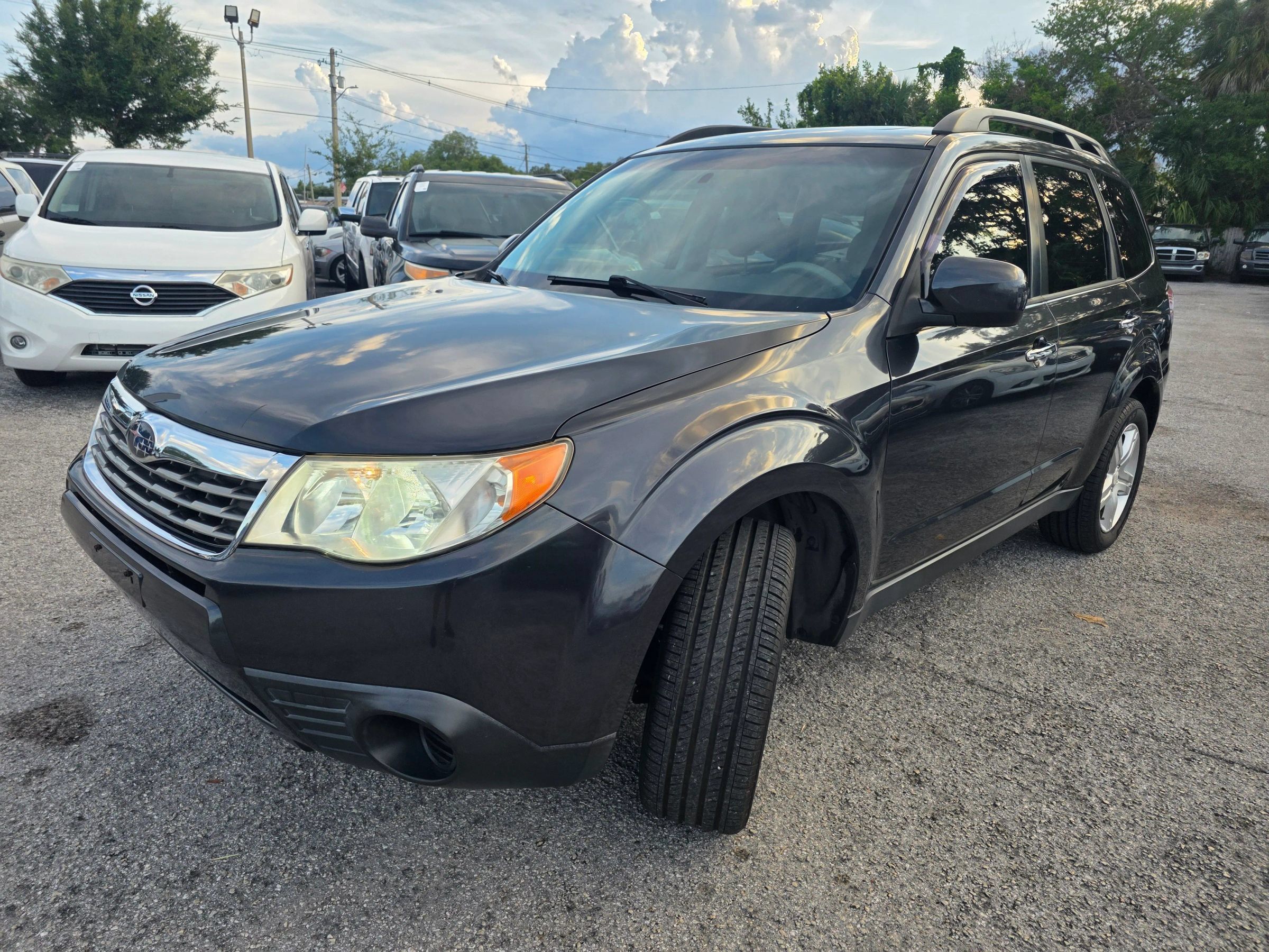 Used 2010 Subaru Forester 2.5X Premium w/ Popular Equipment Group 3A AWD/4WD image 3