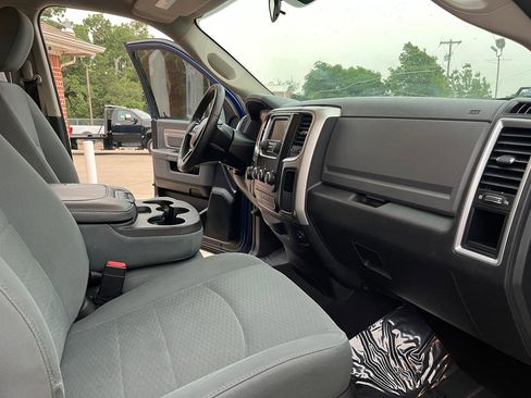 Used 2017 RAM 1500 Classic SLT RWD image 9