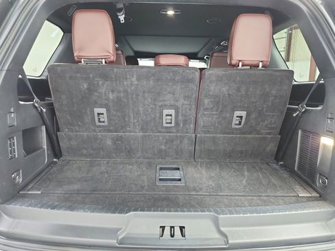 Used 2024 Ford Expedition Limited image 49