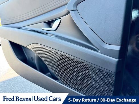 Used 2025 Hyundai Elantra Blue image 20