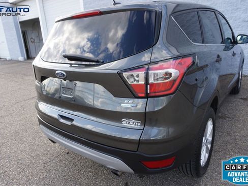 Used 2017 Ford Escape SE AWD/4WD image 11