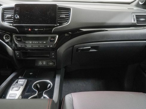 New 2026 Honda Ridgeline Black Edition image 32