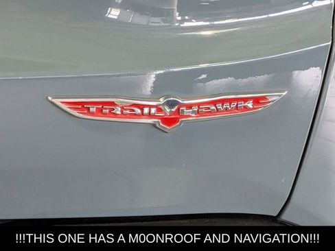 Used 2016 Jeep Renegade Trailhawk AWD/4WD image 11