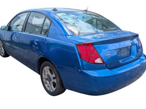 Used 2004 Saturn ION Level 3 w/ Travel Pkg FWD image 3