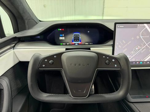 Used 2023 Tesla Model X Plaid AWD/4WD image 27