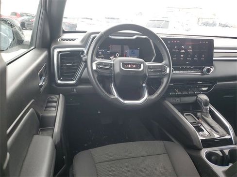 Used 2024 GMC Canyon Elevation w/ Convenience Package image 11