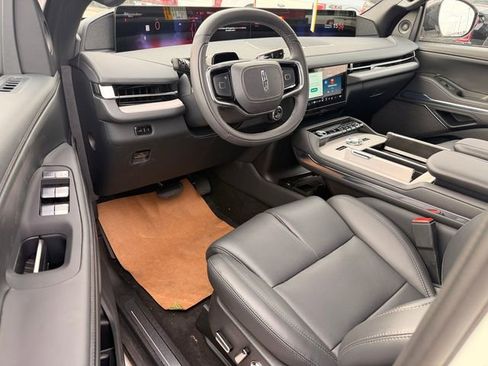 New 2025 Lincoln Navigator Reserve w/ Jet Appearance Package image 21