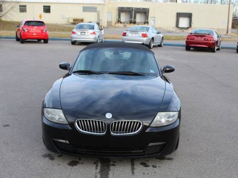 Used 2006 BMW Z4 3.0i RWD image 2