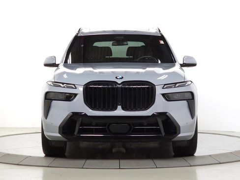 Used 2023 BMW X7 xDrive40i w/ M Sport Package AWD/4WD image 12