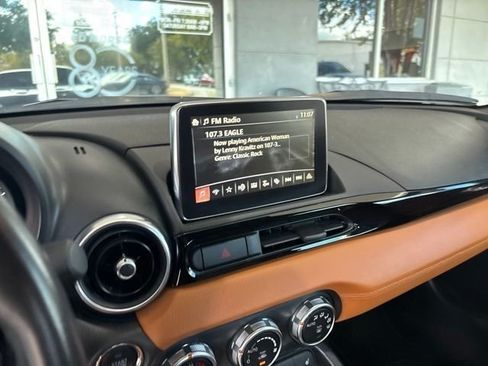 Used 2018 FIAT 124 Spider Lusso RWD image 8