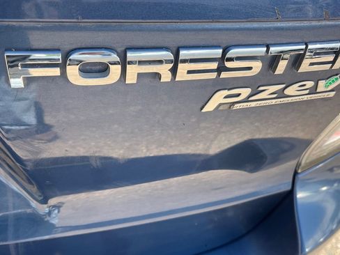Used 2012 Subaru Forester 2.5X Premium w/ All-Weather Pkg AWD/4WD image 25