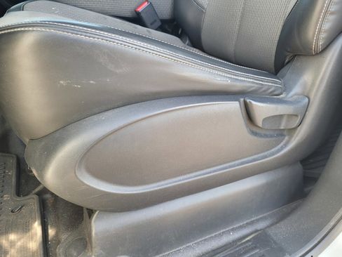 Used 2018 Nissan Titan S w/ S Utility Package image 12