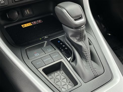 Used 2025 Toyota RAV4 XLE Premium w/ Weather Package image 17