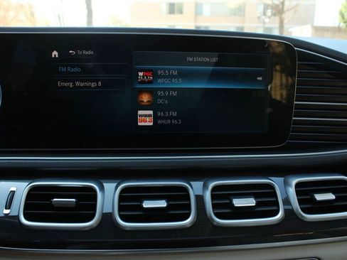 Used 2020 Mercedes-Benz GLE 350 4MATIC image 37