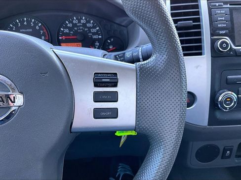 Used 2016 Nissan Frontier SV image 14