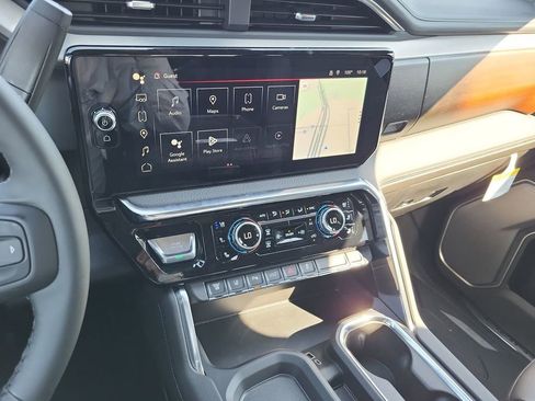 New 2025 GMC Sierra 2500 Denali w/ Denali Reserve Package image 12