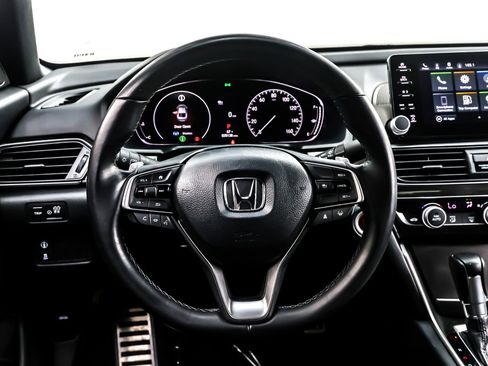 Used 2022 Honda Accord Sport image 18