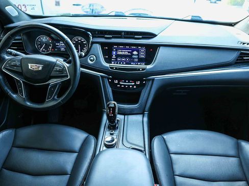 Used 2023 Cadillac XT5 Premium Luxury FWD image 17