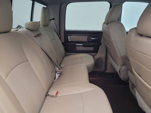 Used 2016 RAM 1500 Laramie AWD/4WD image 19
