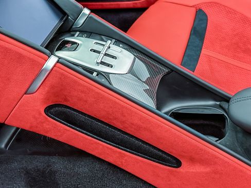 Certified 2025 Ferrari Roma Spider image 17