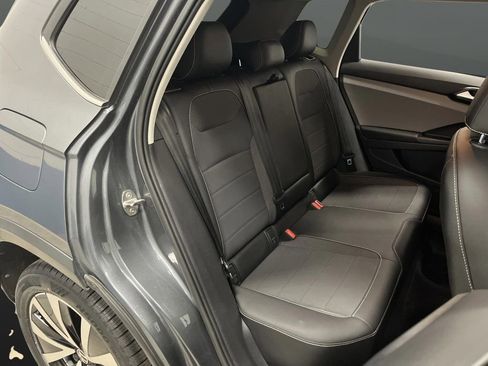 Used 2023 Volkswagen Taos SE image 30