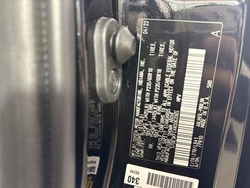 Used 2022 Toyota Sienna Platinum image 39