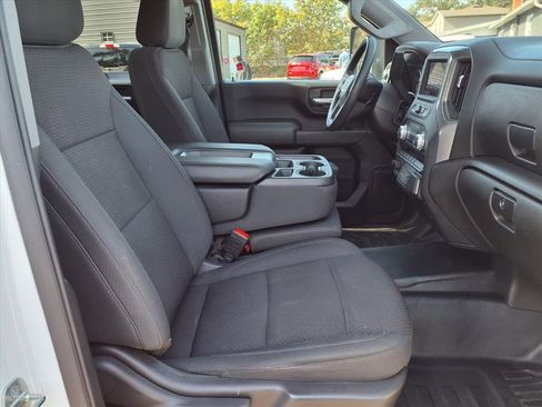 Used 2024 GMC Sierra 2500 Pro w/ Convenience Package image 14