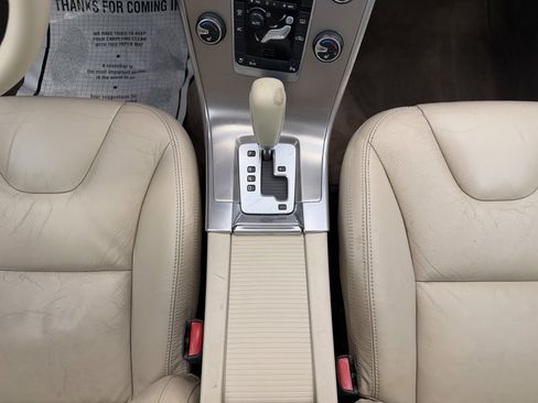 Used 2012 Volvo XC60 T6 image 38